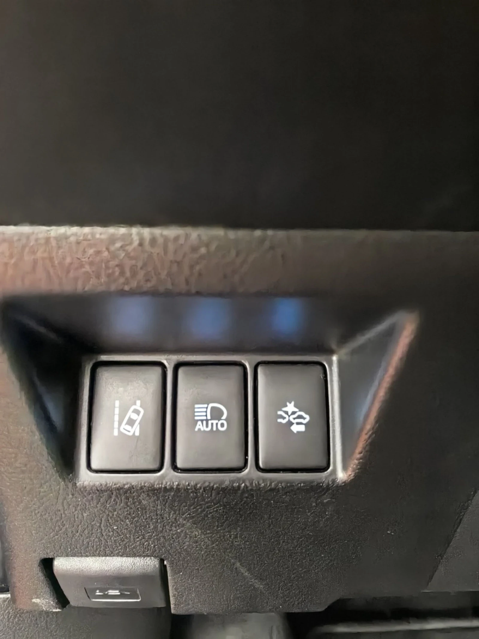 Toyota Yaris 1.5* HYBRID* AВТОМАТ* FACE* КАМЕРА* НАВИ* ЕВРО6* T - изображение 10