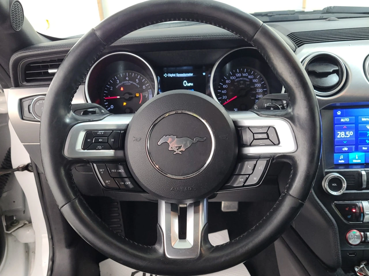 Ford Mustang ECOBOOST PREMIUM* ПОДГРЕВИ* ОБДУХВАНЕ - изображение 8