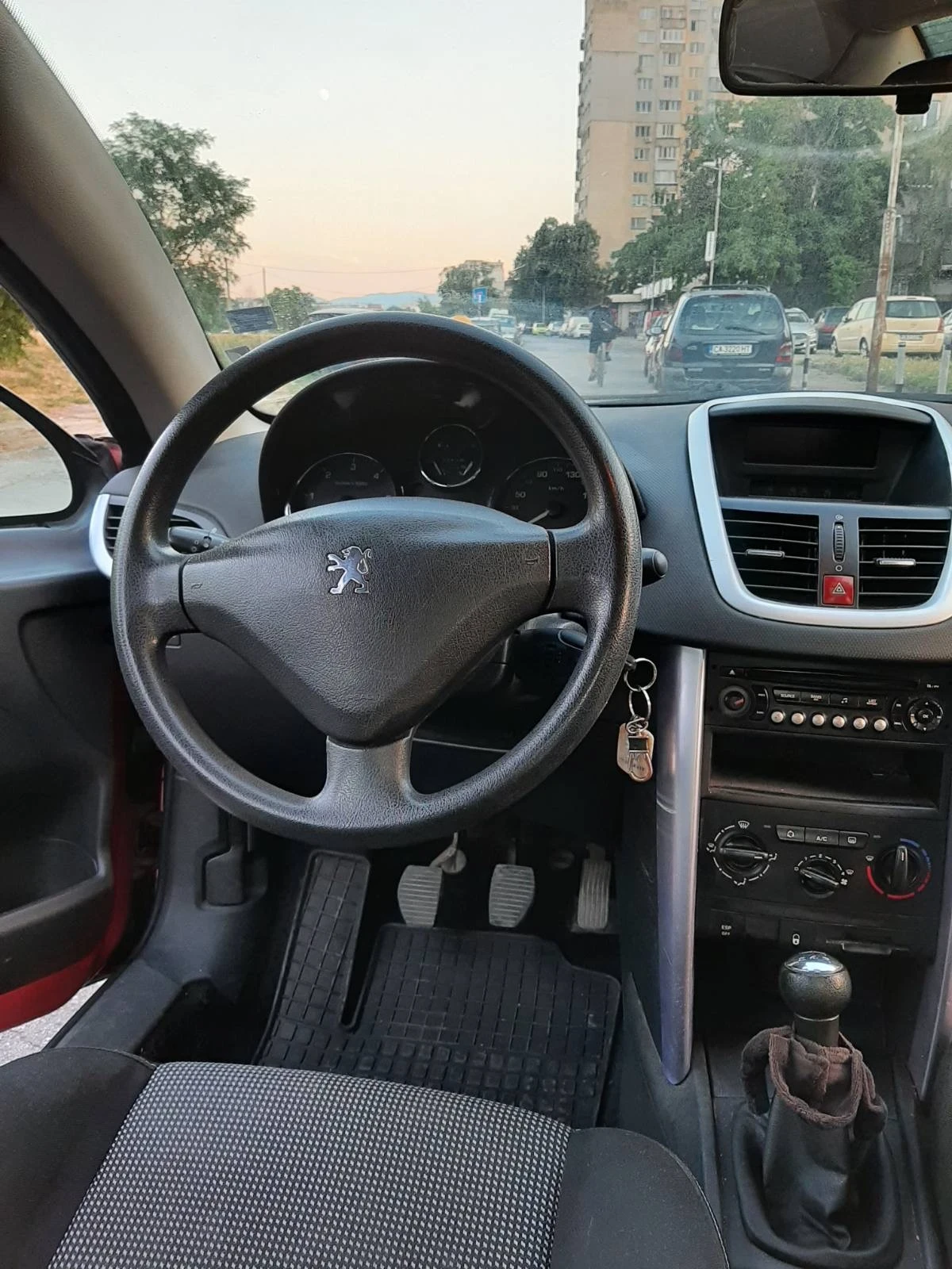Peugeot 207 cc Кабрио, снимка 8 - Автомобили и джипове - 53732887