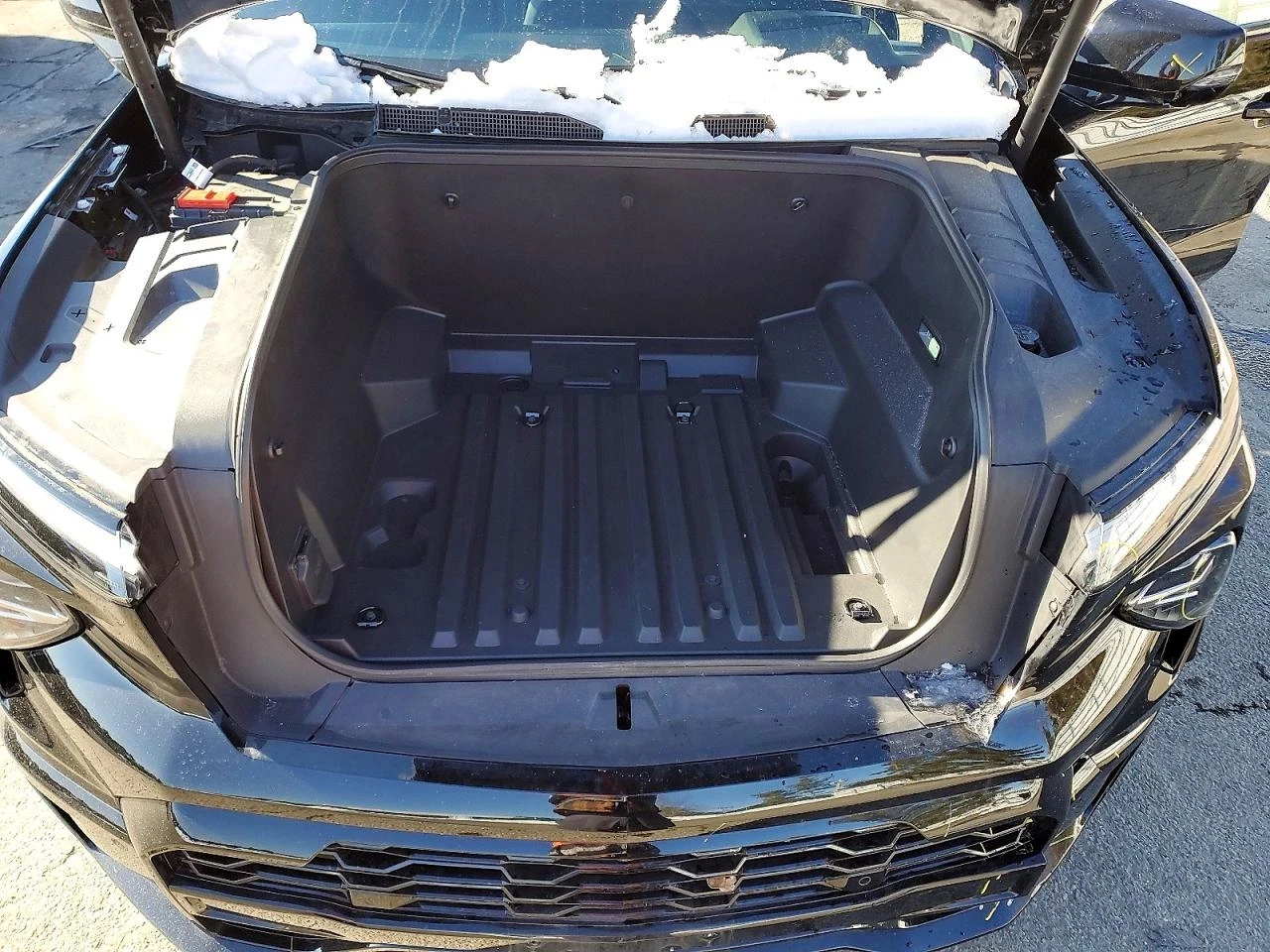 Chevrolet Silverado RST e AWD DUAL MOTOR, снимка 11 - Автомобили и джипове - 53937818