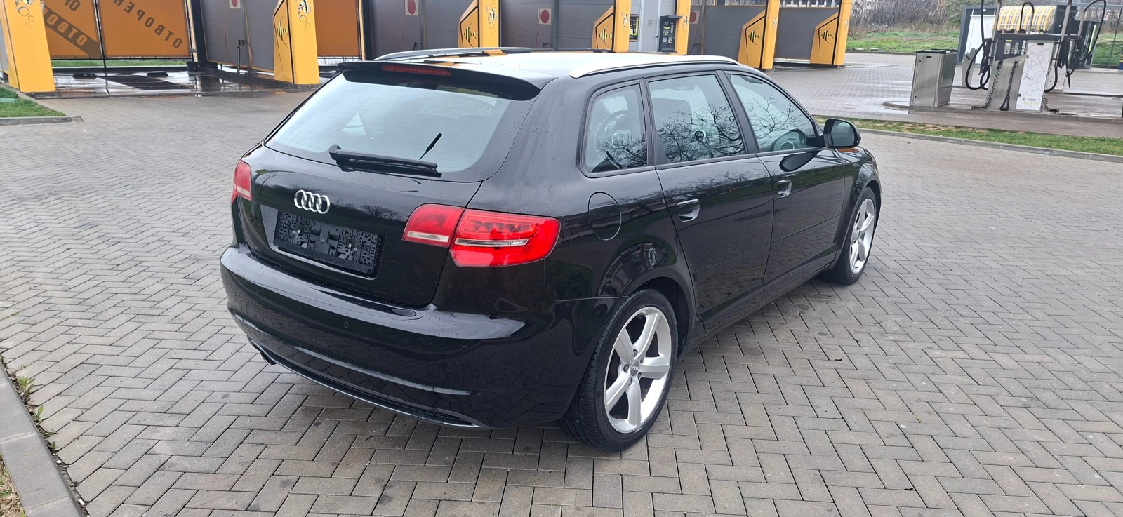Audi A3 2.0TDI S line, снимка 8 - Автомобили и джипове - 54029176