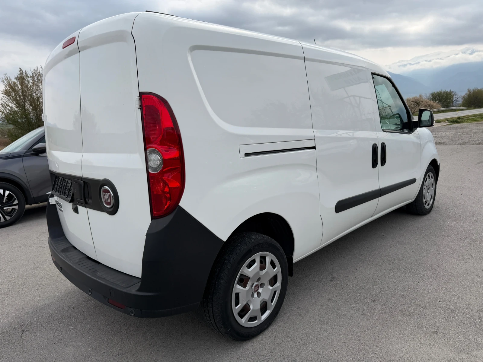 Fiat Doblo 1.6 Mjet L2 Camera, снимка 6 - Автомобили и джипове - 54192081