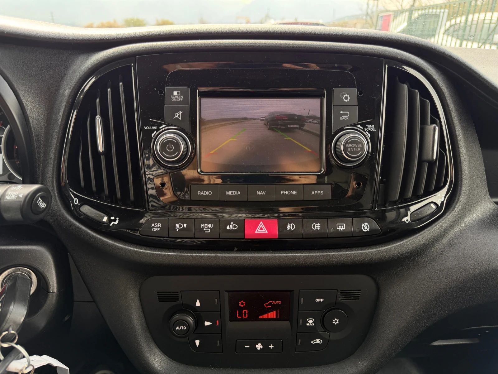 Fiat Doblo 1.6 Mjet L2 Camera, снимка 14 - Автомобили и джипове - 54192081