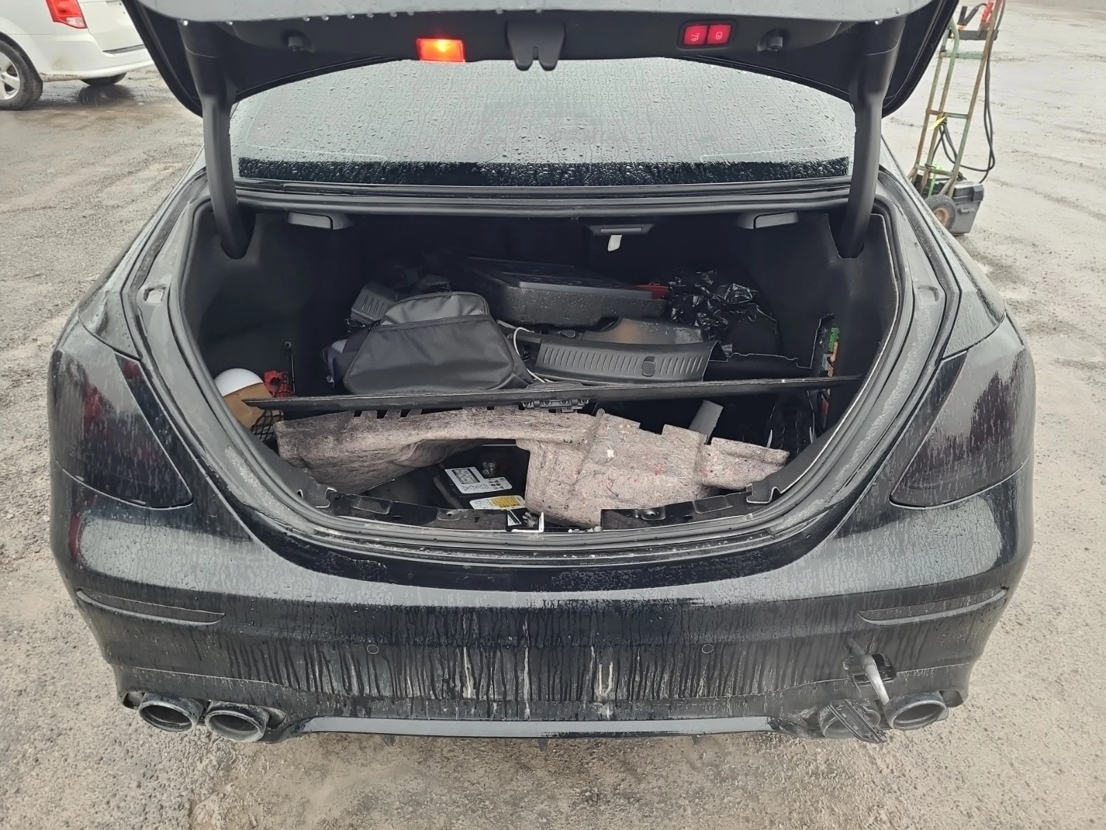 Mercedes-Benz E 53 AMG * * CARFAX * * АВТО КРЕДИТ * * , снимка 9 - Автомобили и джипове - 54205412