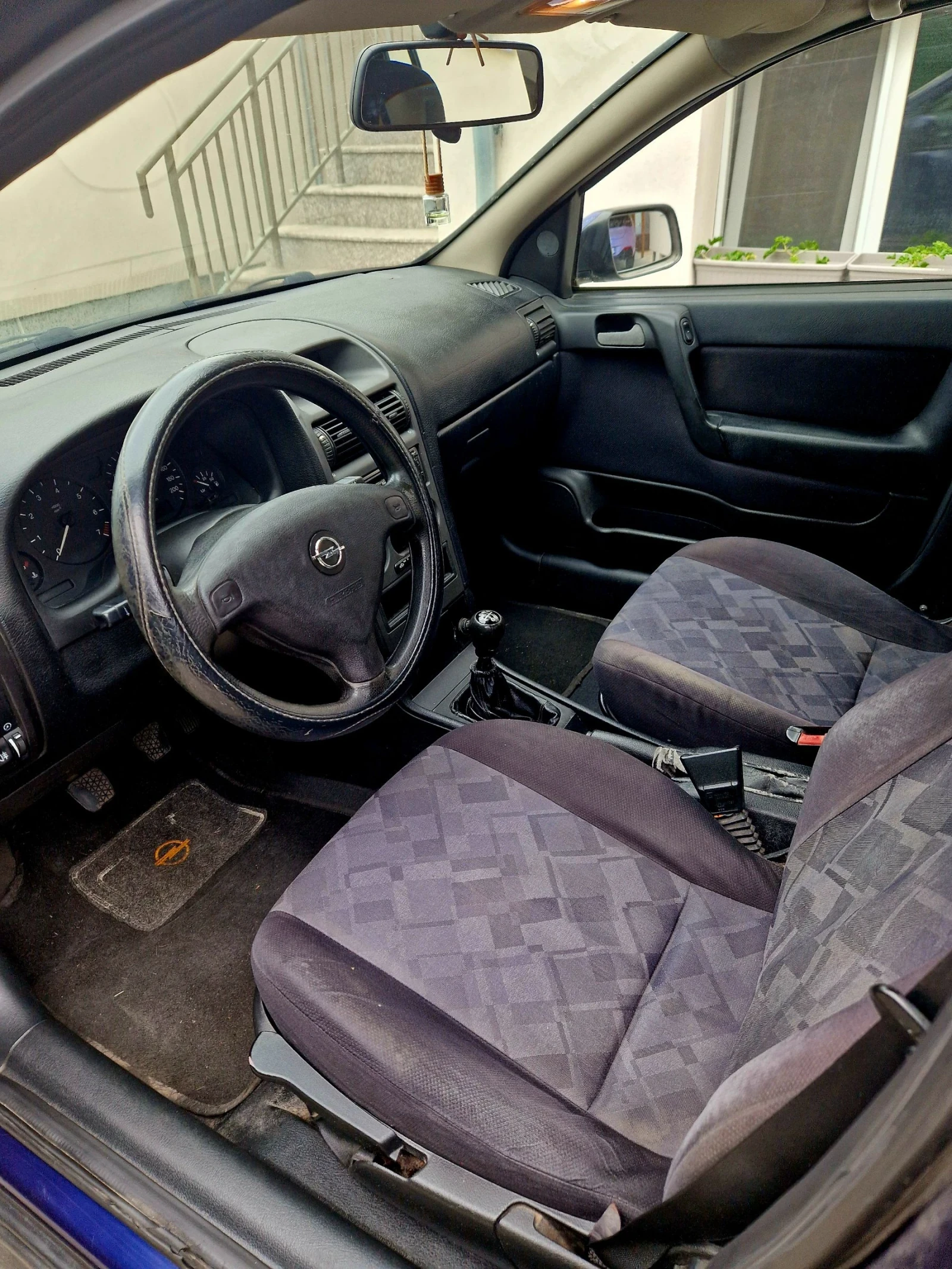 Opel Astra, снимка 8 - Автомобили и джипове - 54367084