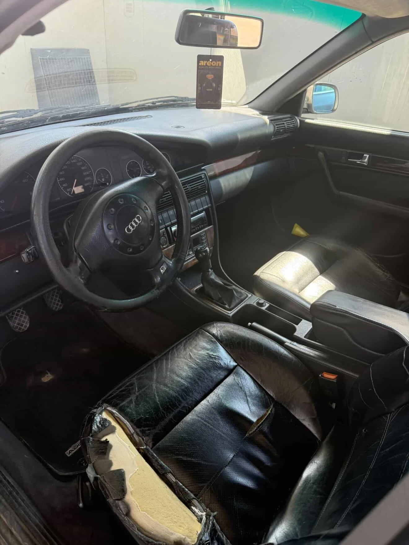 Audi A6 2.5 TDI, снимка 8 - Автомобили и джипове - 54804260