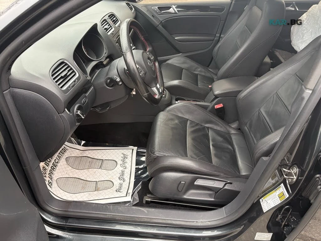 VW Golf GTI* АвтоКредит* (ЦЕНА ДО БГ), снимка 9 - Автомобили и джипове - 54932124