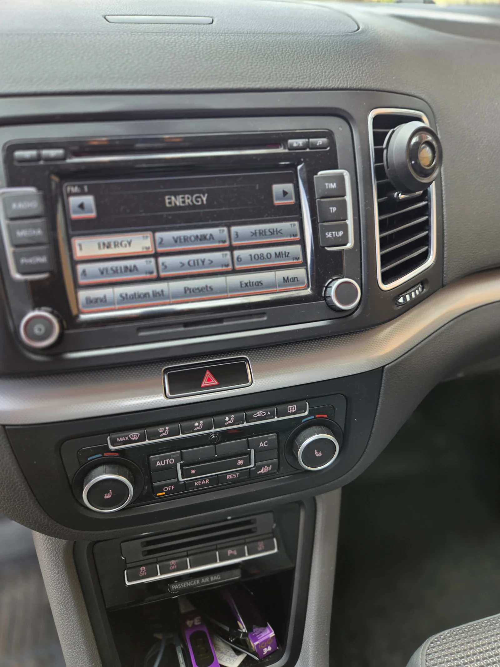 VW Sharan 1.4, снимка 13 - Автомобили и джипове - 55207539