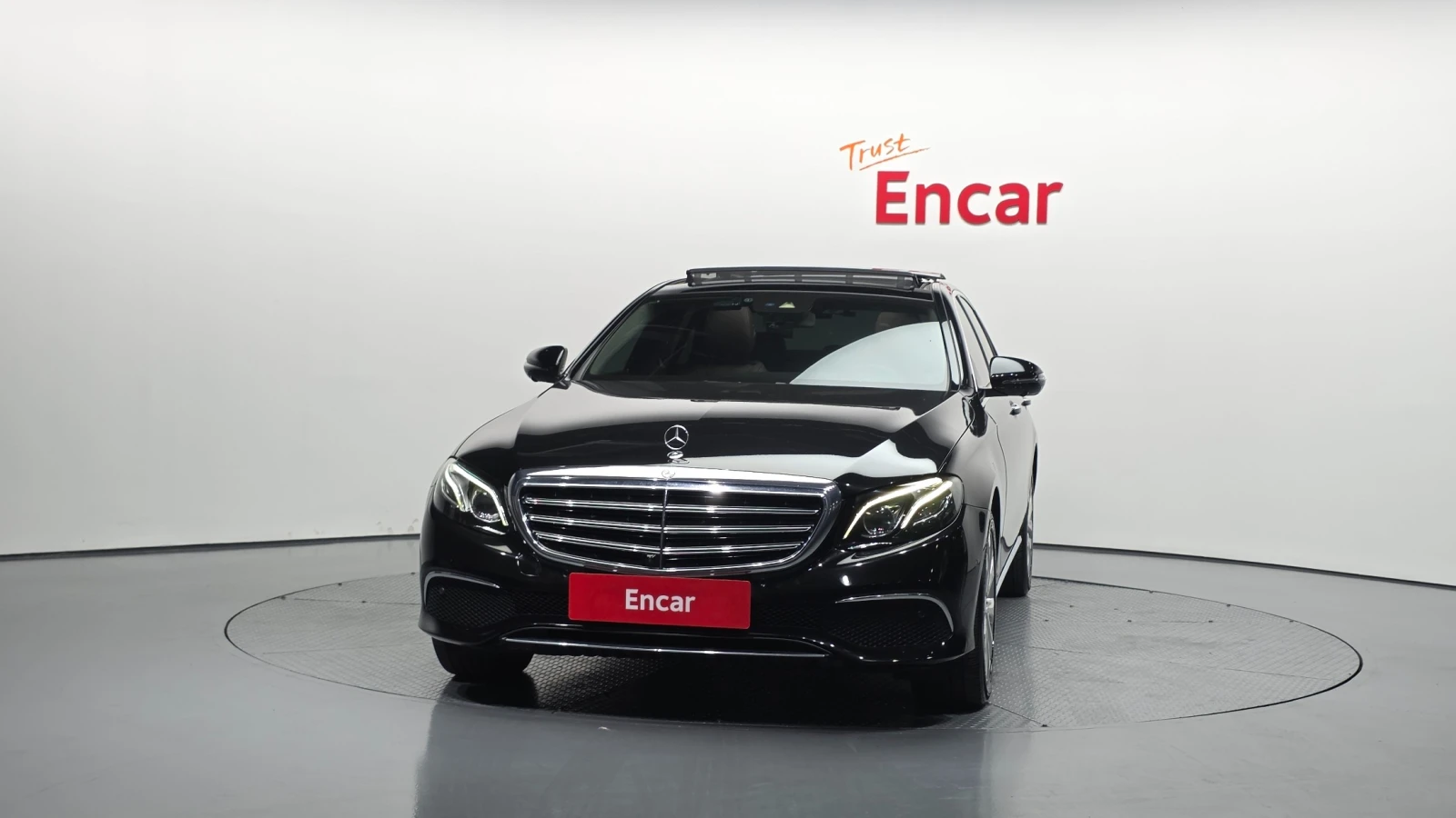 Mercedes-Benz E 300 E300 Exclusive, снимка 3 - Автомобили и джипове - 55541502