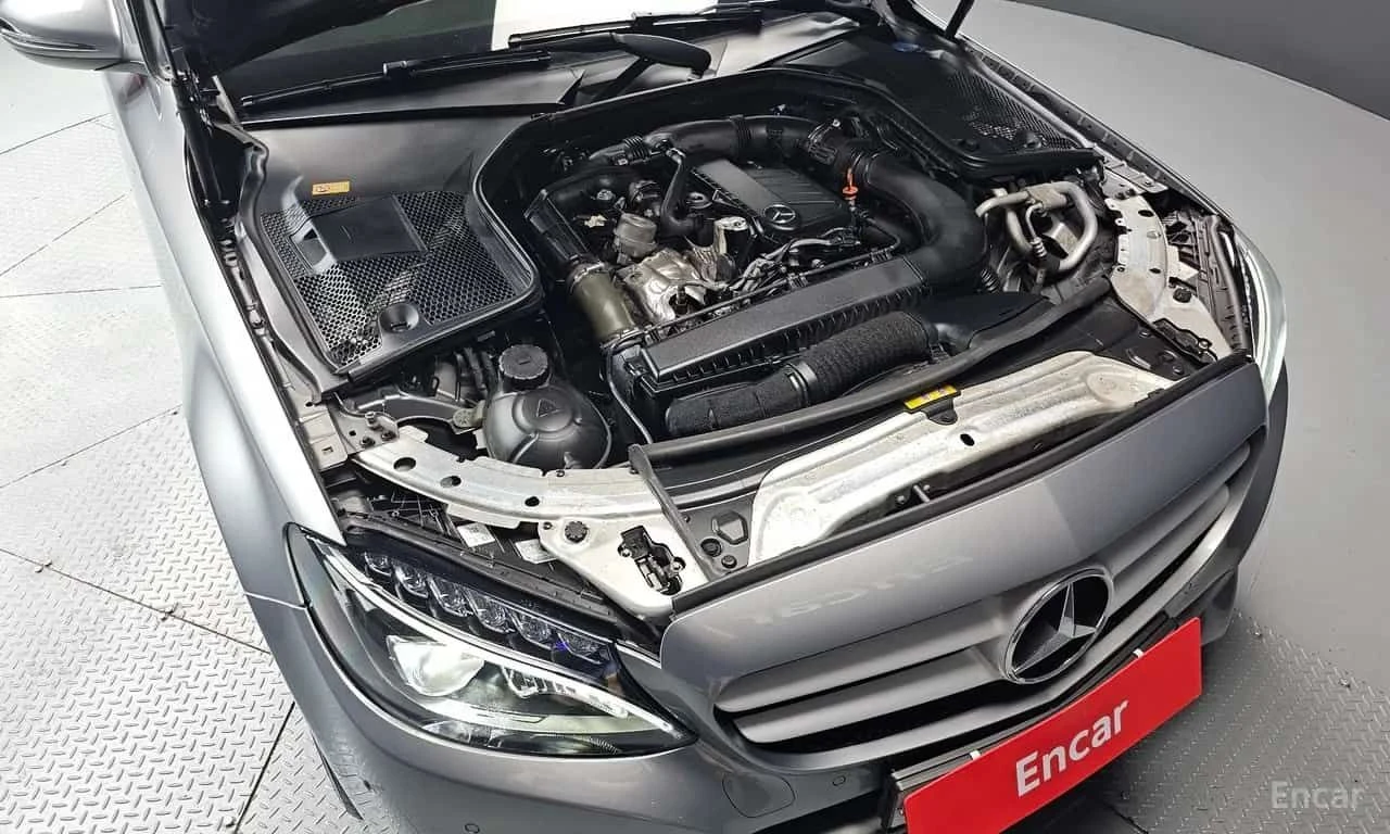 Mercedes-Benz C 200 | АВТОКРЕДИТ БЕЗ ПЪРВОНАЧАЛНА ВНОСКА, снимка 6 - Автомобили и джипове - 55599521