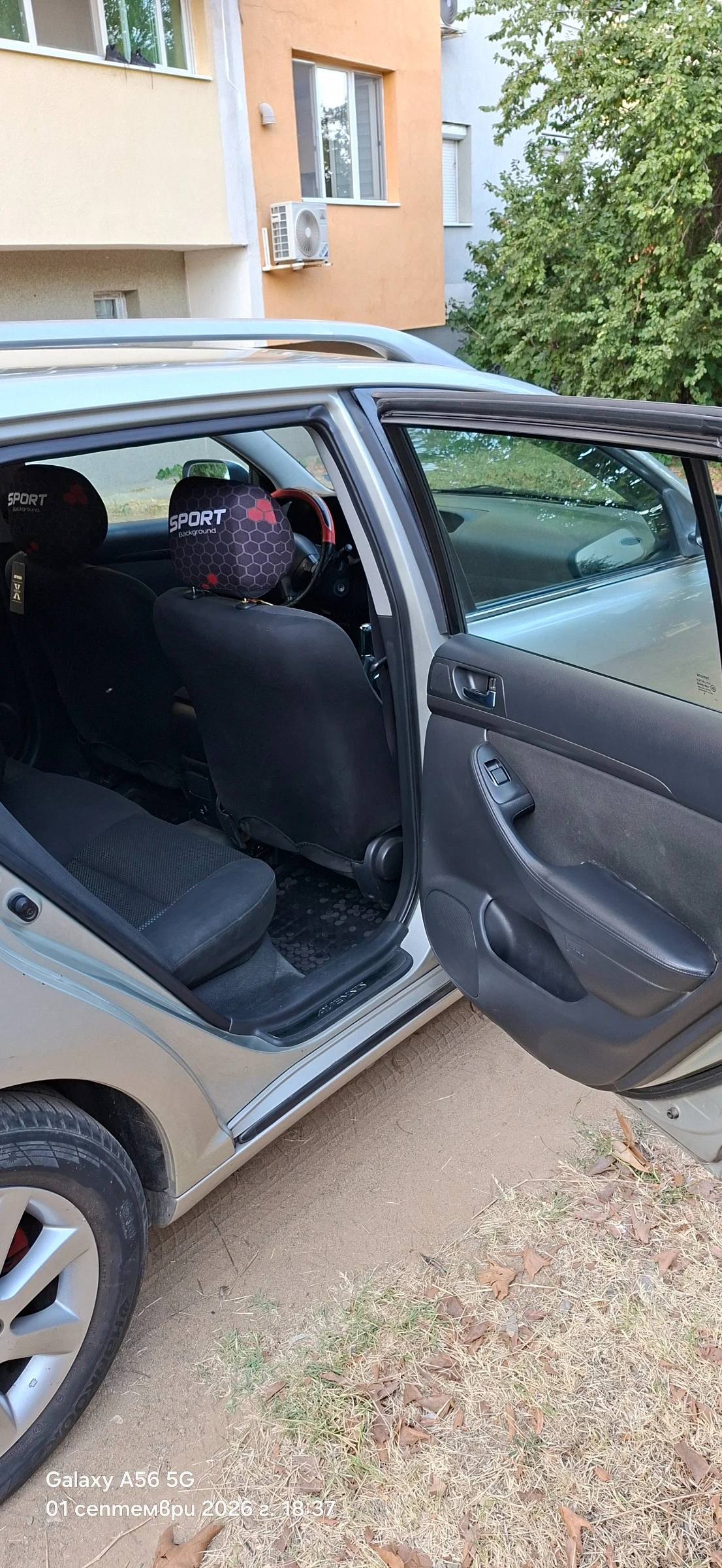 Toyota Avensis, снимка 9 - Автомобили и джипове - 55911668