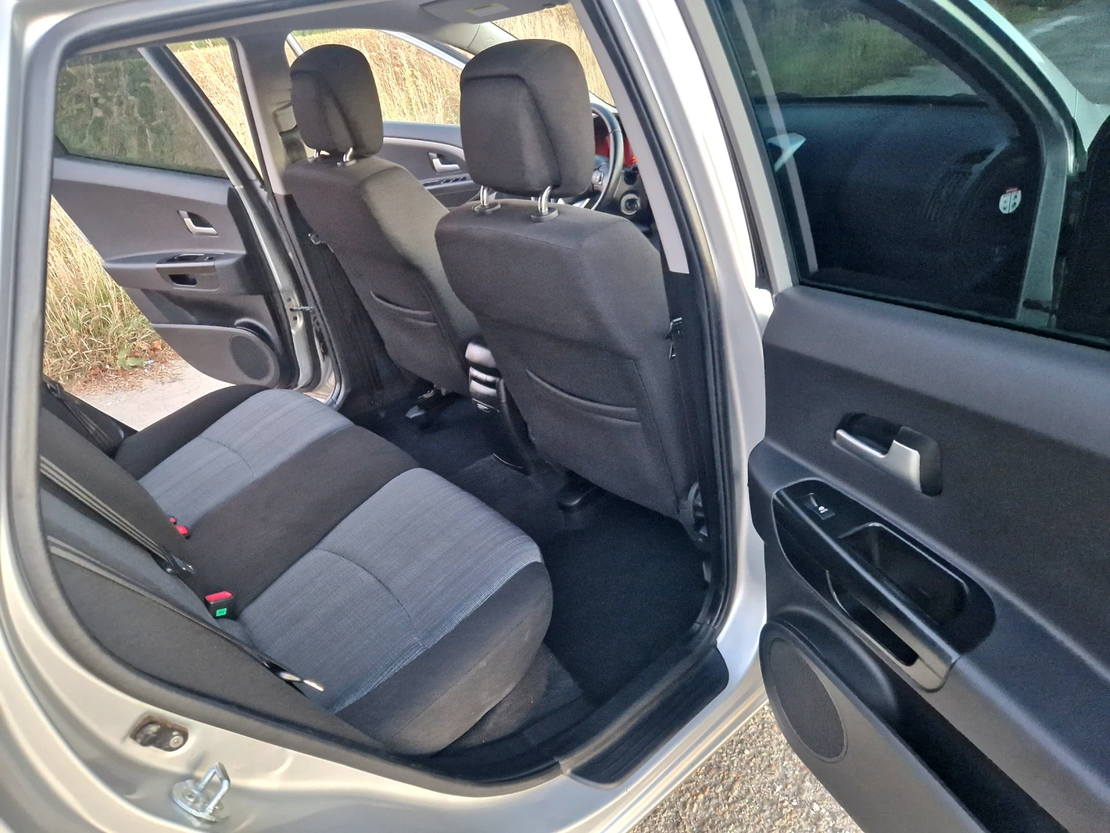 Kia Ceed 1.6 crdi 90 кн, снимка 14 - Автомобили и джипове - 55976677