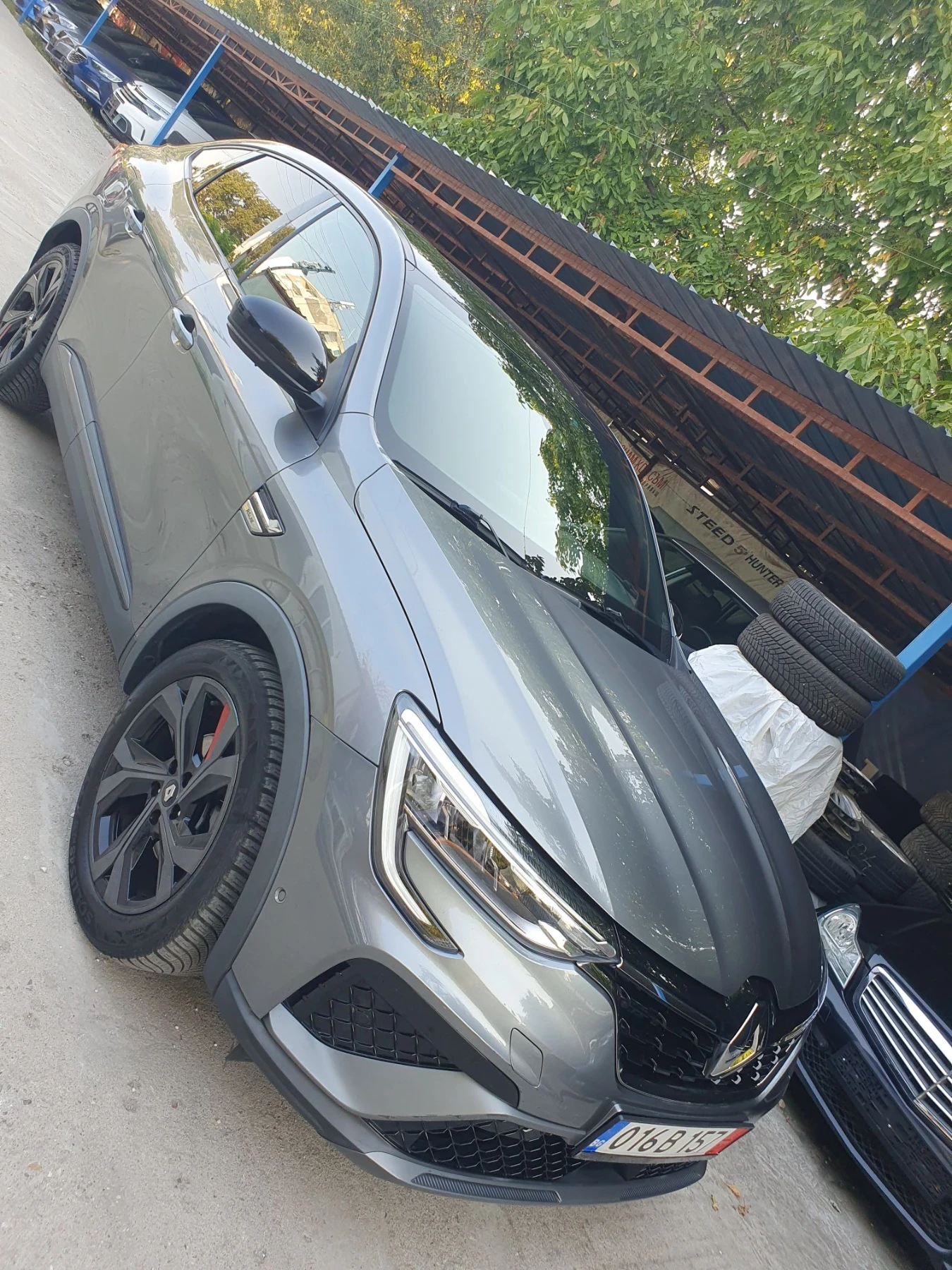 Renault Arkana 1.6 Hybrid RS line FULL FULL, снимка 2 - Автомобили и джипове - 56069215