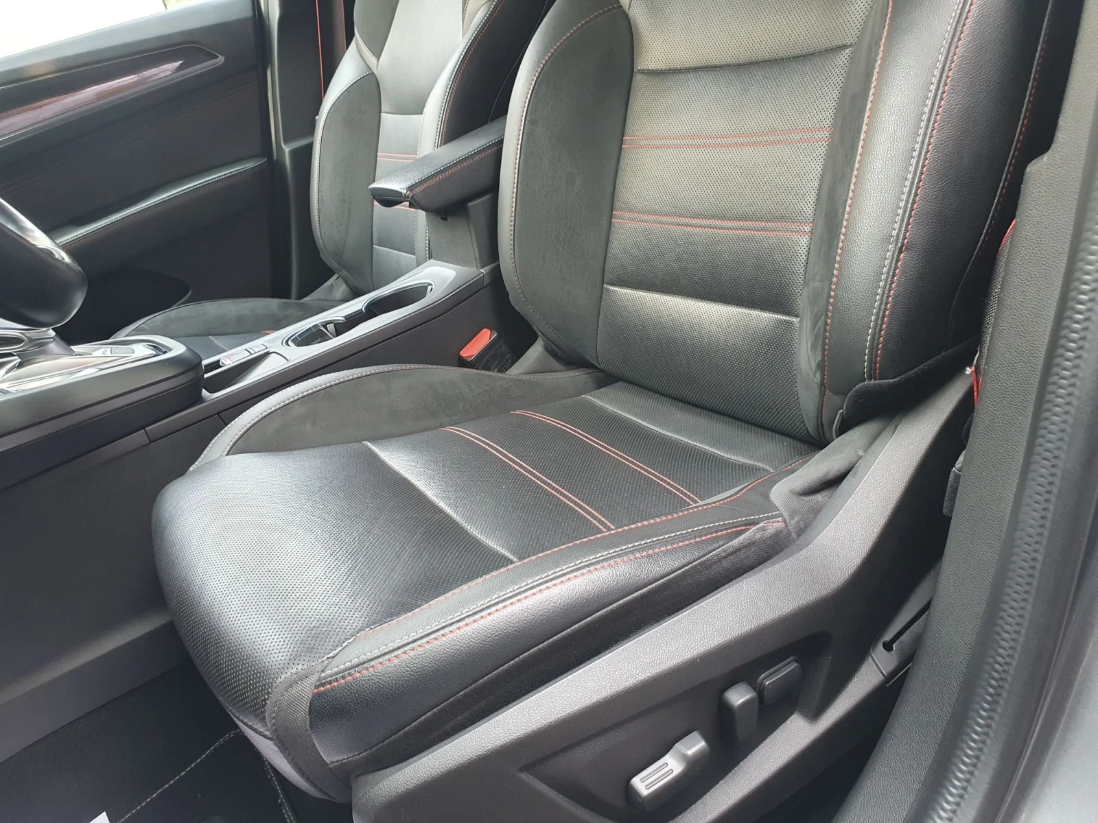 Renault Arkana 1.6 Hybrid RS line FULL FULL, снимка 11 - Автомобили и джипове - 56069215