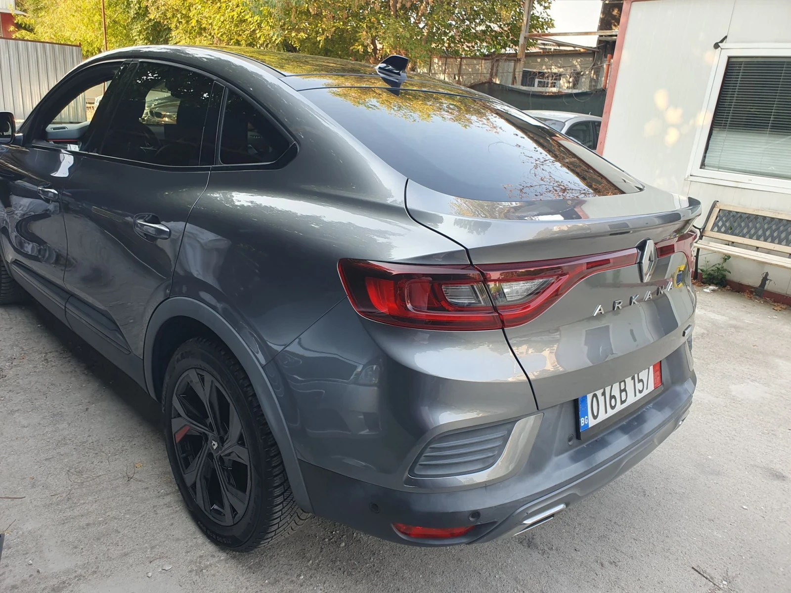 Renault Arkana 1.6 Hybrid RS line FULL FULL, снимка 6 - Автомобили и джипове - 56069215