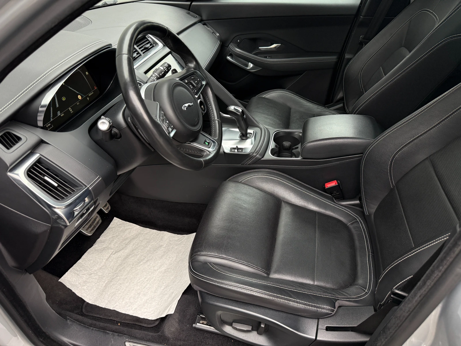 Jaguar E-pace 2.0 R-Dynamic S Leather Navi Panorama | Mobile.bg � ����������� 6