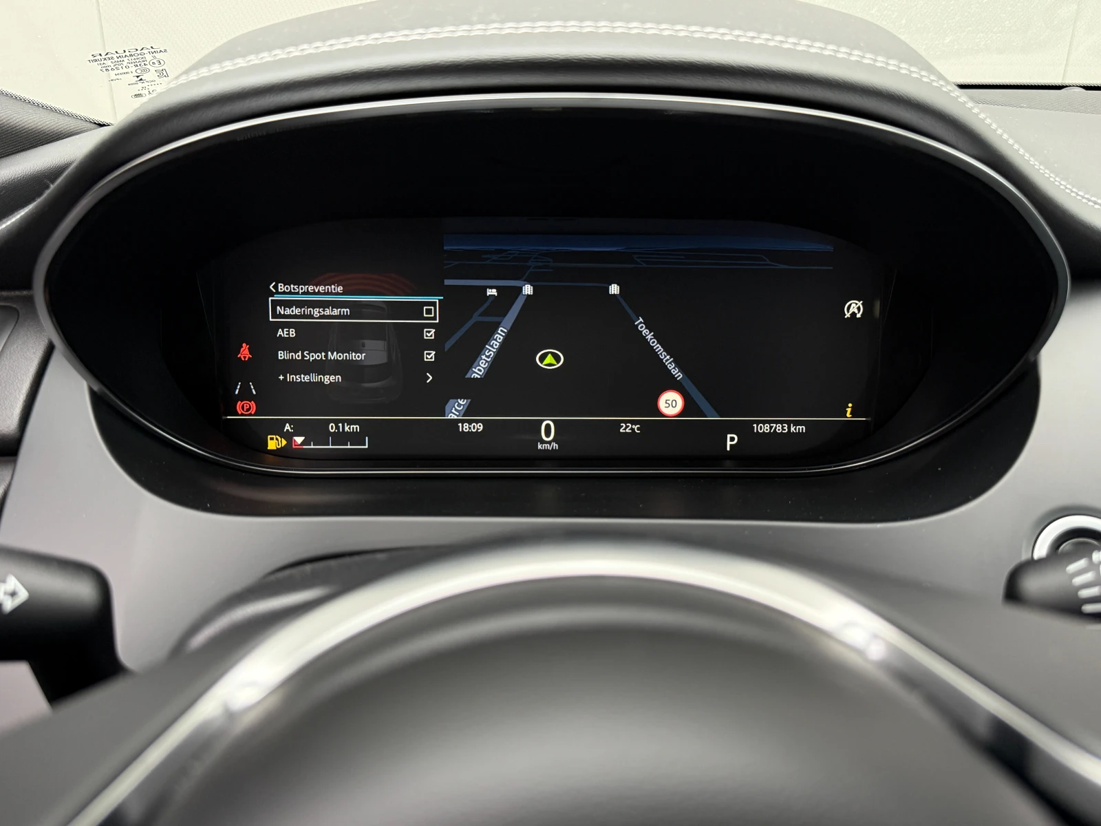 Jaguar E-pace 2.0 R-Dynamic S Leather Navi Panorama | Mobile.bg � ����������� 10
