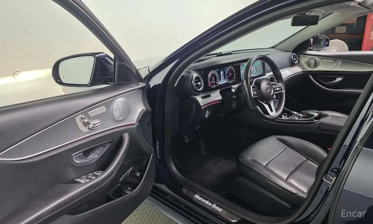 Mercedes-Benz E 300 AMG Line/�����/�����/360/ | Mobile.bg � ����������� 9