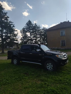 Toyota Hilux Pick up 4x4 | Mobile.bg    3