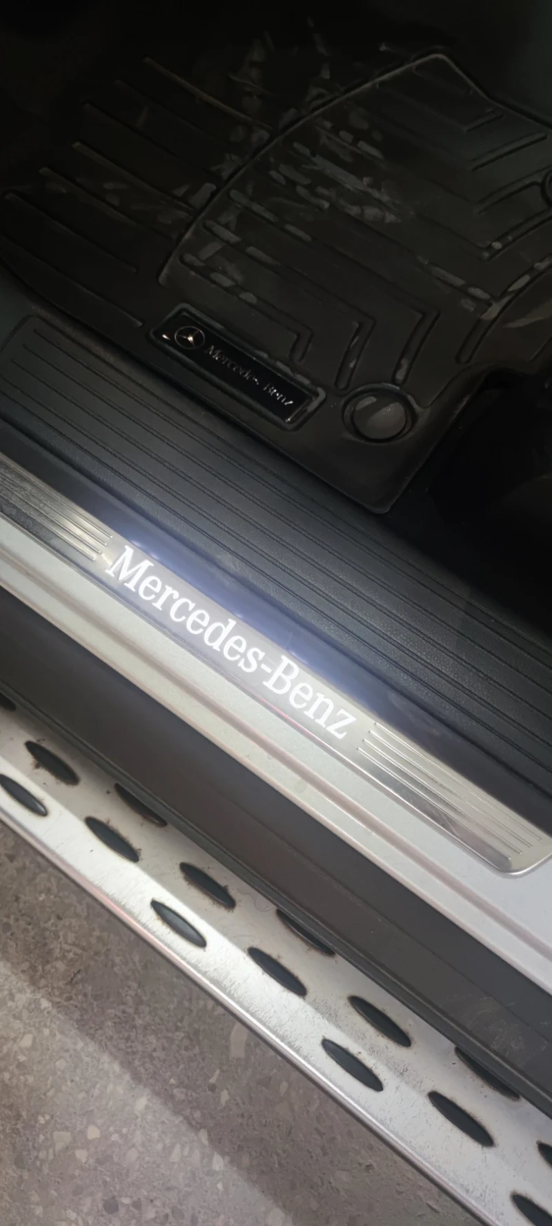 Mercedes-Benz ML 350 BlueTec. 4Matic. На Пружини.Реални 133км! , снимка 13 - Автомобили и джипове - 52262312