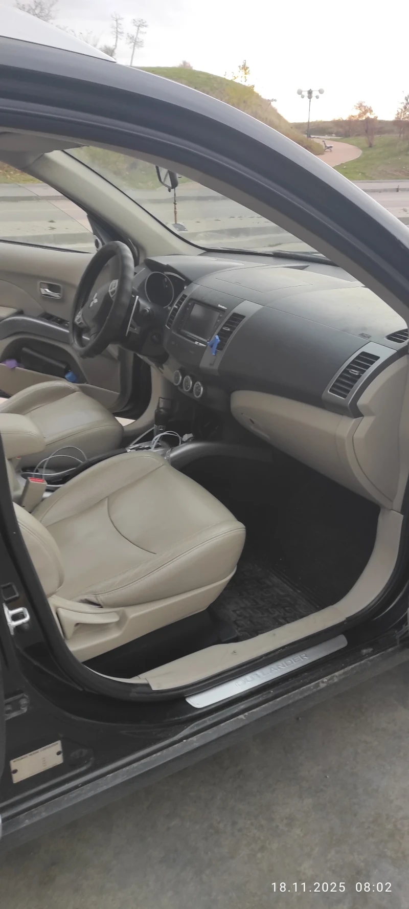 Mitsubishi Outlander Аутлендър, снимка 6 - Автомобили и джипове - 52451866