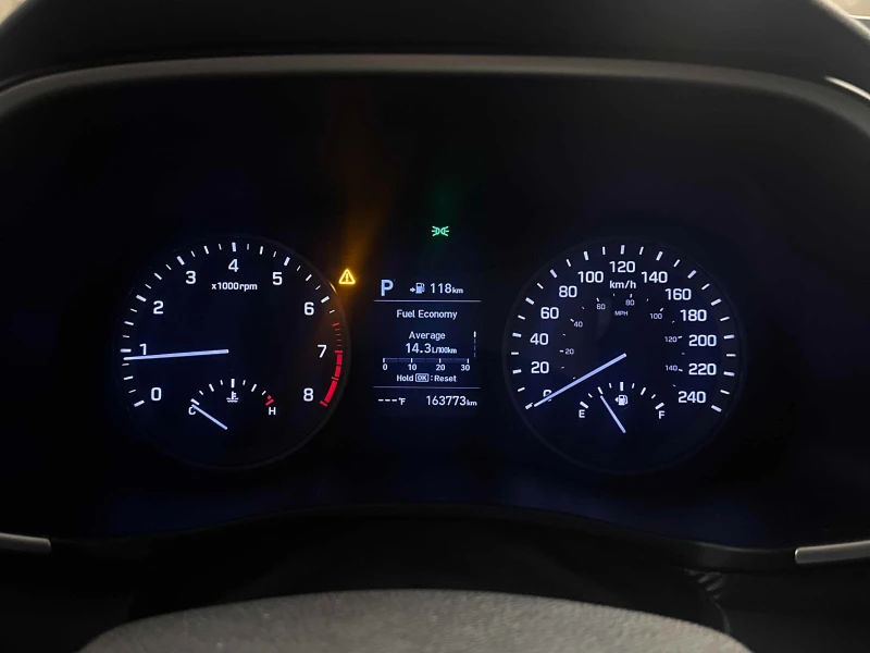 Hyundai Tucson Preferred* * 2.4* * AWD* * CARFAX* * , снимка 15 - Автомобили и джипове - 53119183