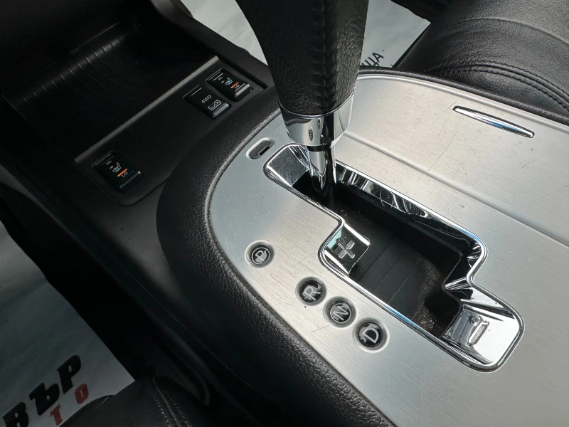 Nissan Murano, снимка 12 - Автомобили и джипове - 53209006