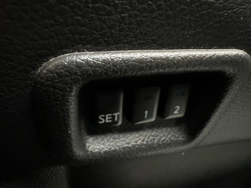 Nissan Murano, снимка 16 - Автомобили и джипове - 53209006