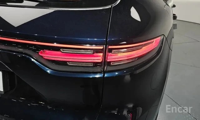 Porsche Cayenne 3.0 | Панорама | 360 Камера | Soft Close, снимка 4 - Автомобили и джипове - 54704982