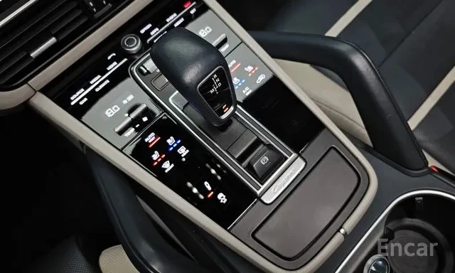 Porsche Cayenne 3.0 | Панорама | 360 Камера | Soft Close, снимка 8 - Автомобили и джипове - 54704982