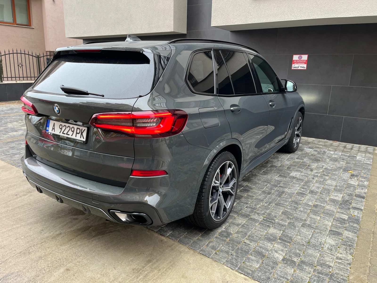 BMW X5 G05 2023г. 14000км - изображение 6