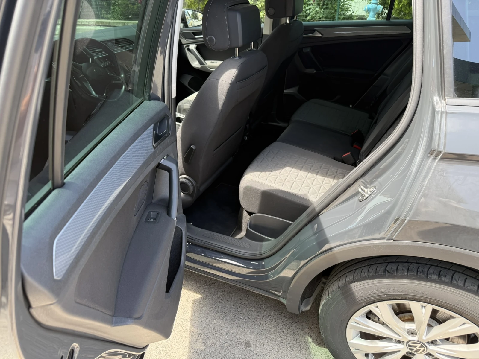 VW Tiguan Life 1.4 l eHybrid OPF - изображение 8