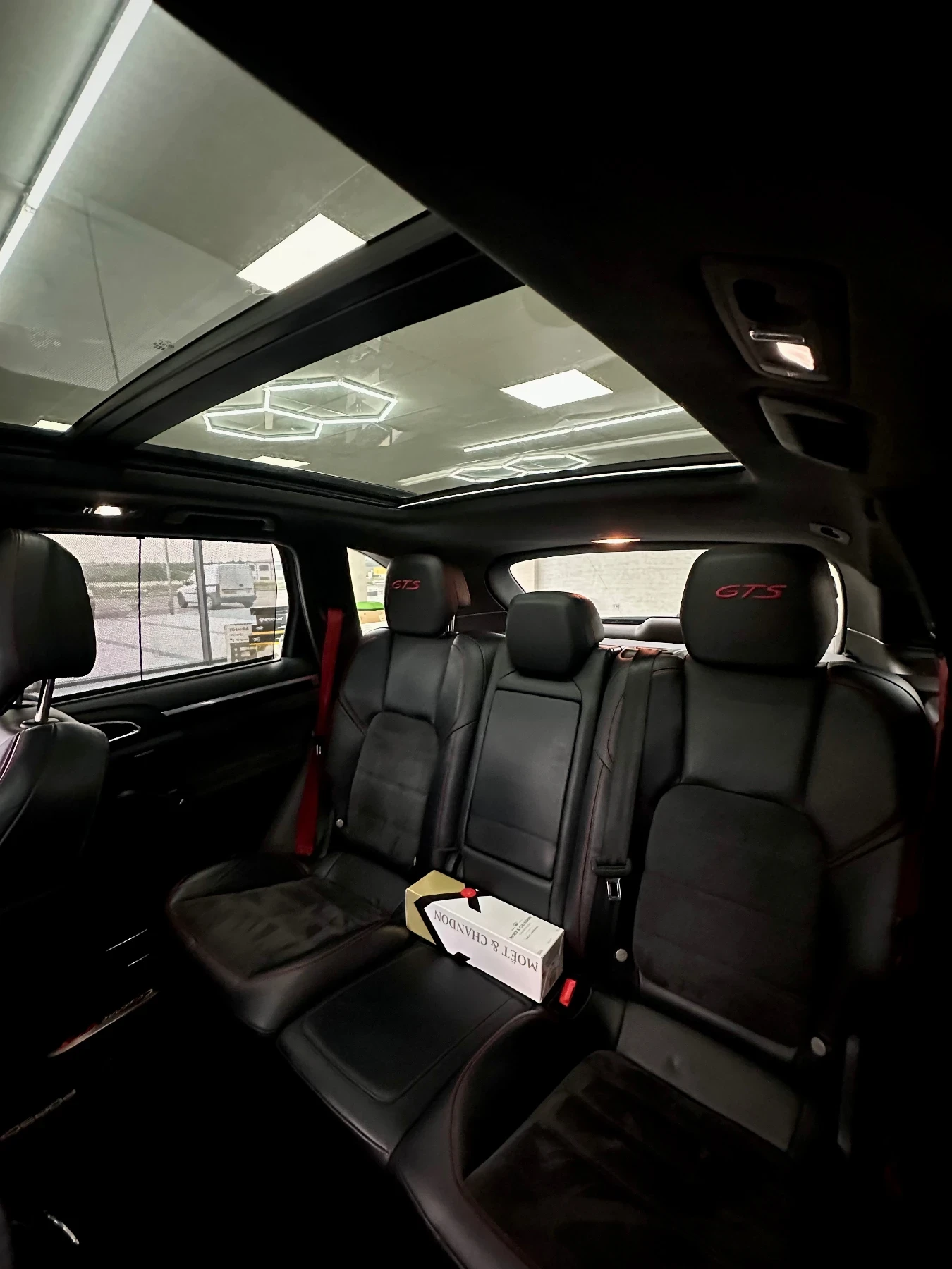 Porsche Cayenne GTS - изображение 4