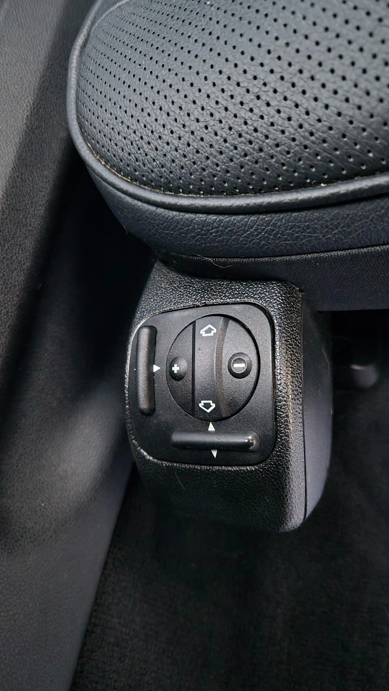 Mercedes-Benz GL 550     62000км. | Mobile.bg — изображение 17