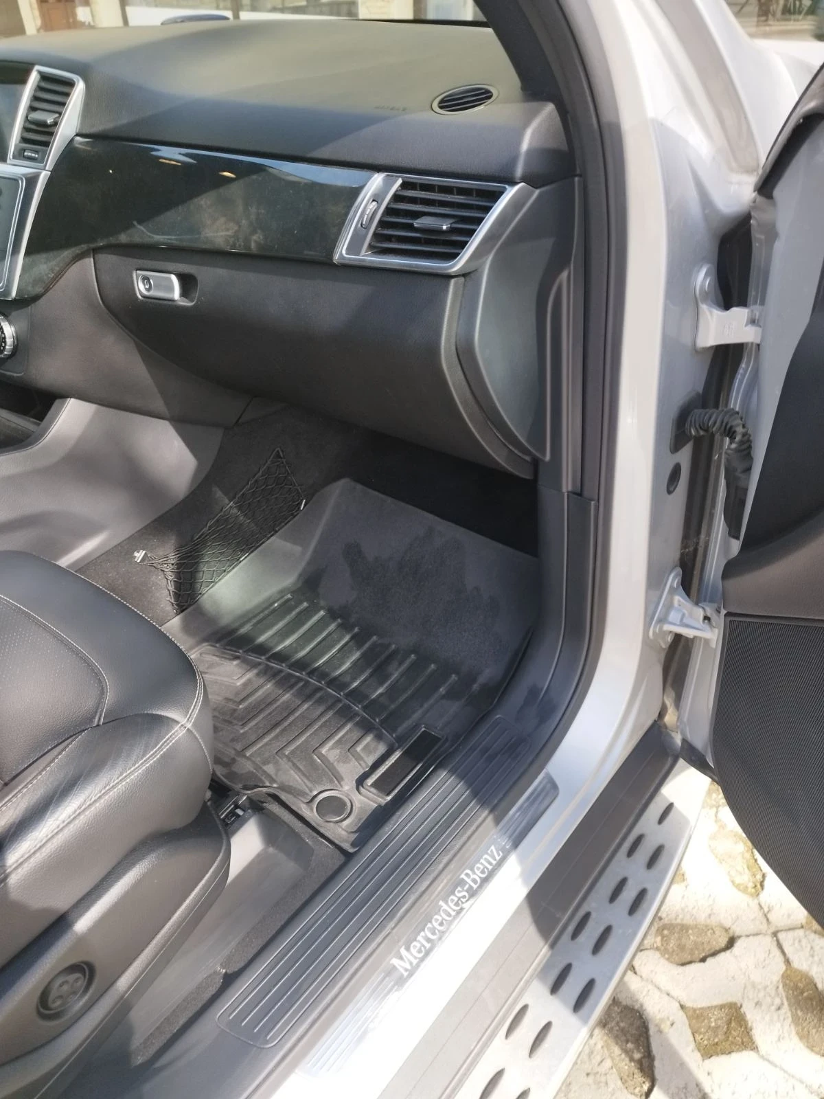 Mercedes-Benz ML 350 BlueTec. 4Matic. На Пружини.Реални 133км! , снимка 9 - Автомобили и джипове - 53439213