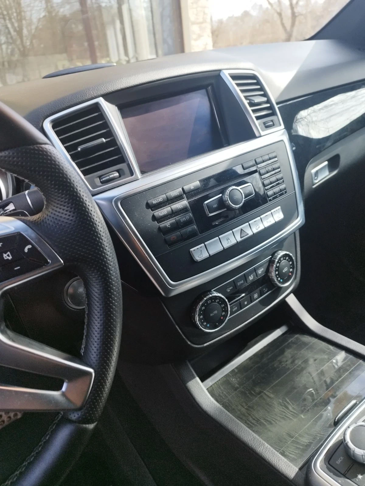 Mercedes-Benz ML 350 BlueTec. 4Matic. На Пружини.Реални 133км! , снимка 16 - Автомобили и джипове - 53439213