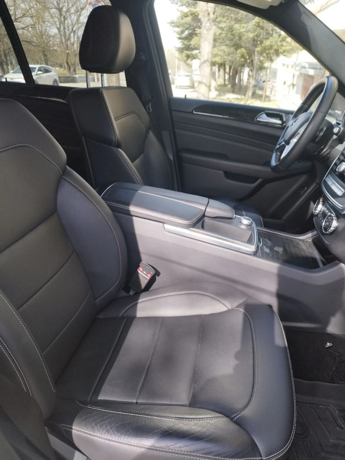 Mercedes-Benz ML 350 BlueTec. 4Matic. На Пружини.Реални 133км! , снимка 8 - Автомобили и джипове - 53439213