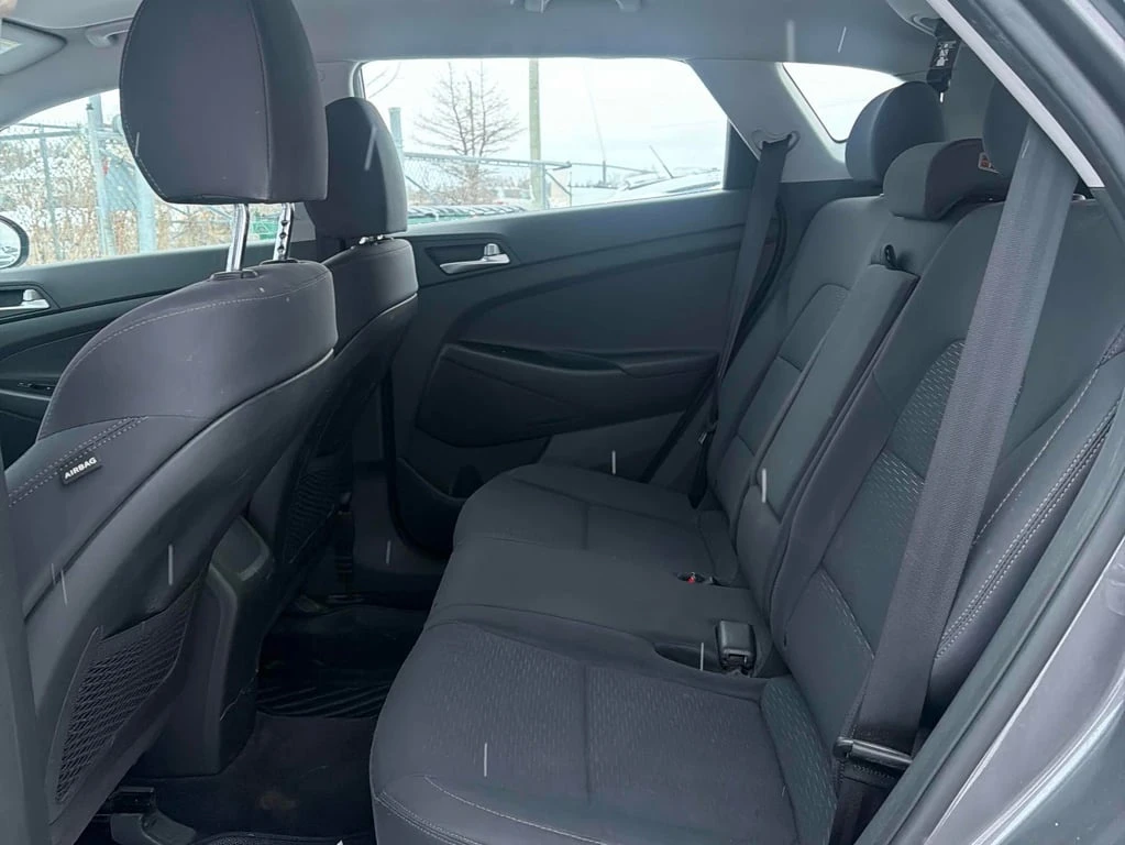 Hyundai Tucson * Essential * CARFAX * ��� ������������ ������ | Mobile.bg � ����������� 10