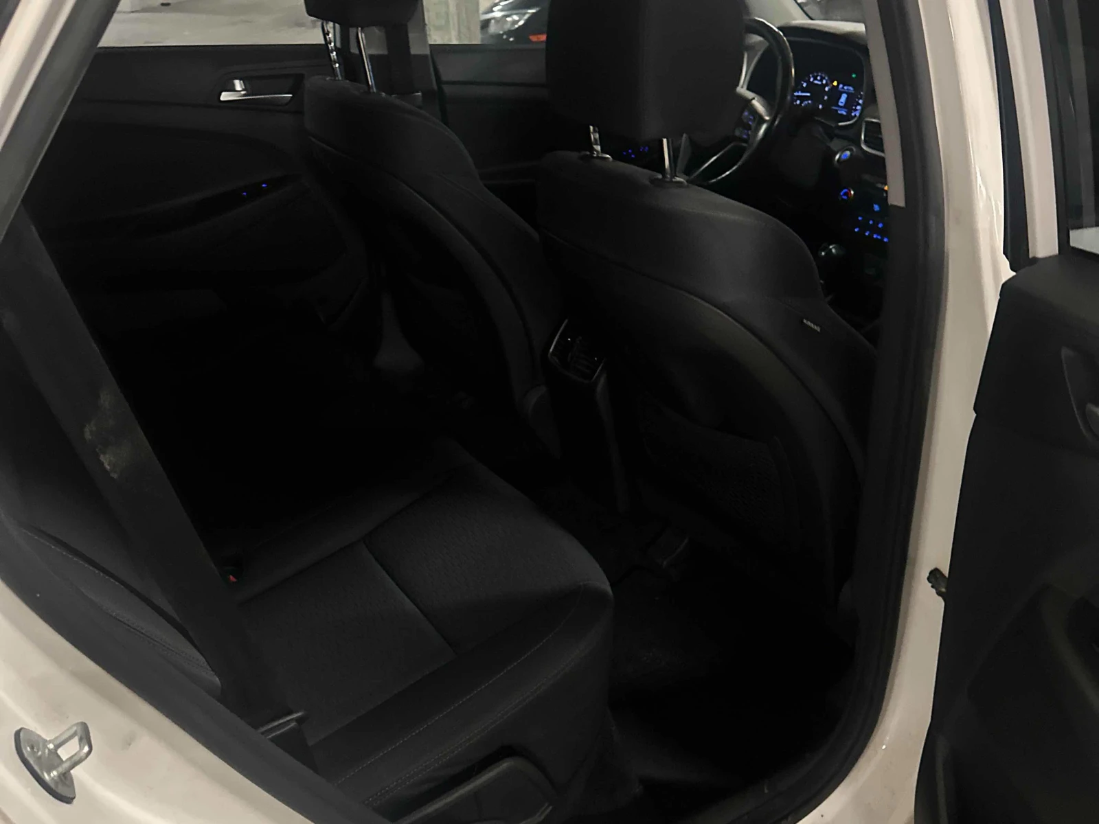 Hyundai Tucson Preferred* * 2.4* * AWD* * CARFAX* *  | Mobile.bg � ����������� 13