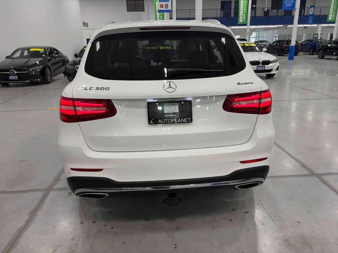 Mercedes-Benz GLC 300 CARFAX /Кожа/Нави/Подгрев/Панорама, снимка 5 - Автомобили и джипове - 54129126