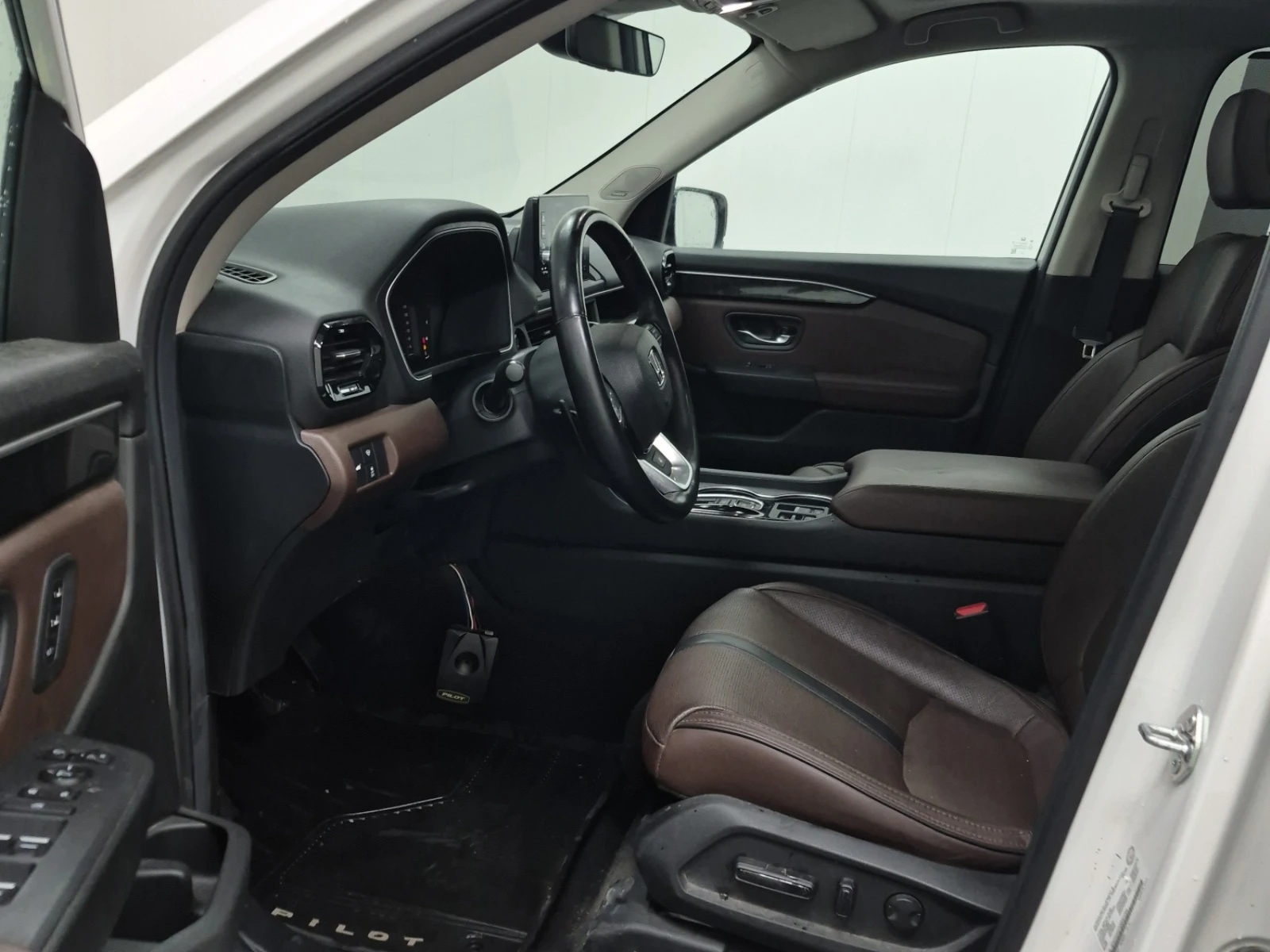 Honda Pilot TOURING * 7 МЕСТЕН * БЕЗ ИНЦИДЕНТИ * , снимка 5 - Автомобили и джипове - 54417747