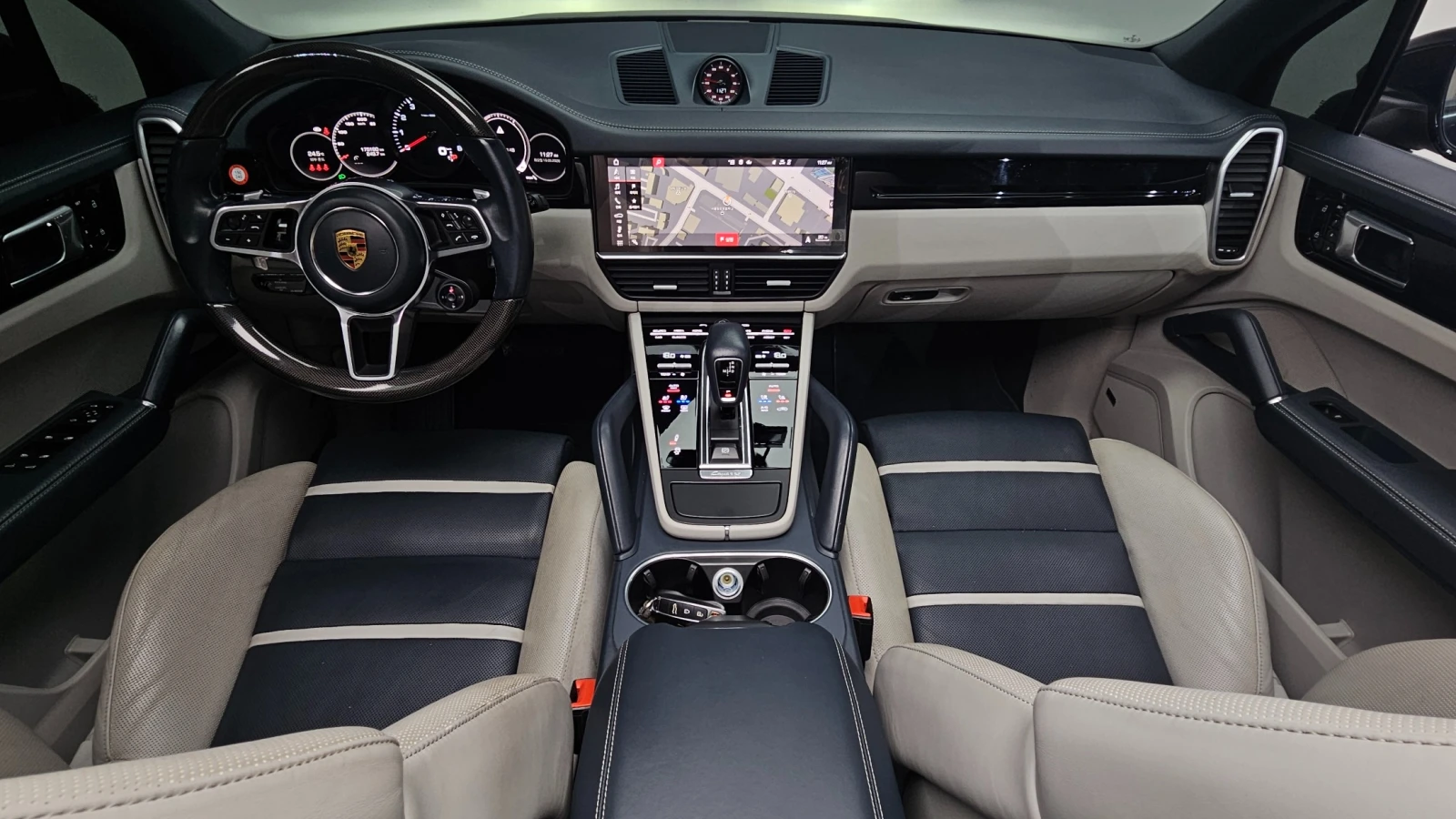 Porsche Cayenne 3.0 | Панорама | 360 Камера | Soft Close, снимка 15 - Автомобили и джипове - 54704982