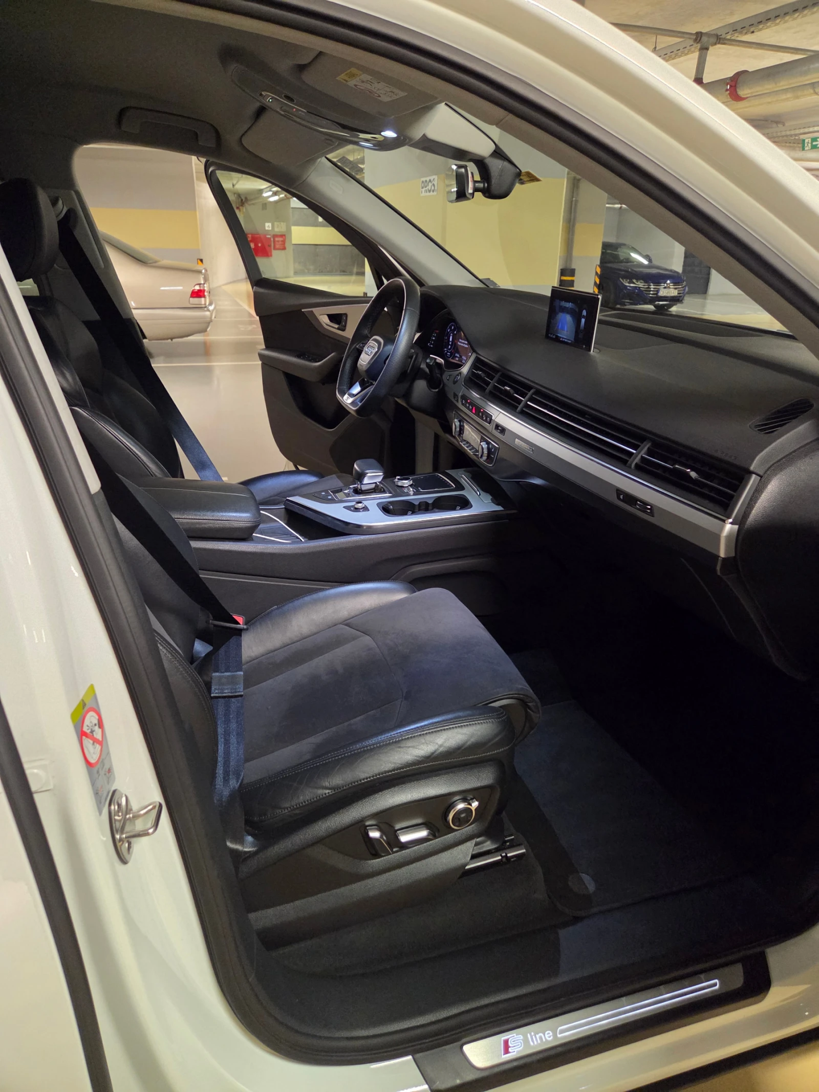 Audi Q7 3.0TDI/Sline/Камера/Virtual/Quattro, снимка 9 - Автомобили и джипове - 55199867