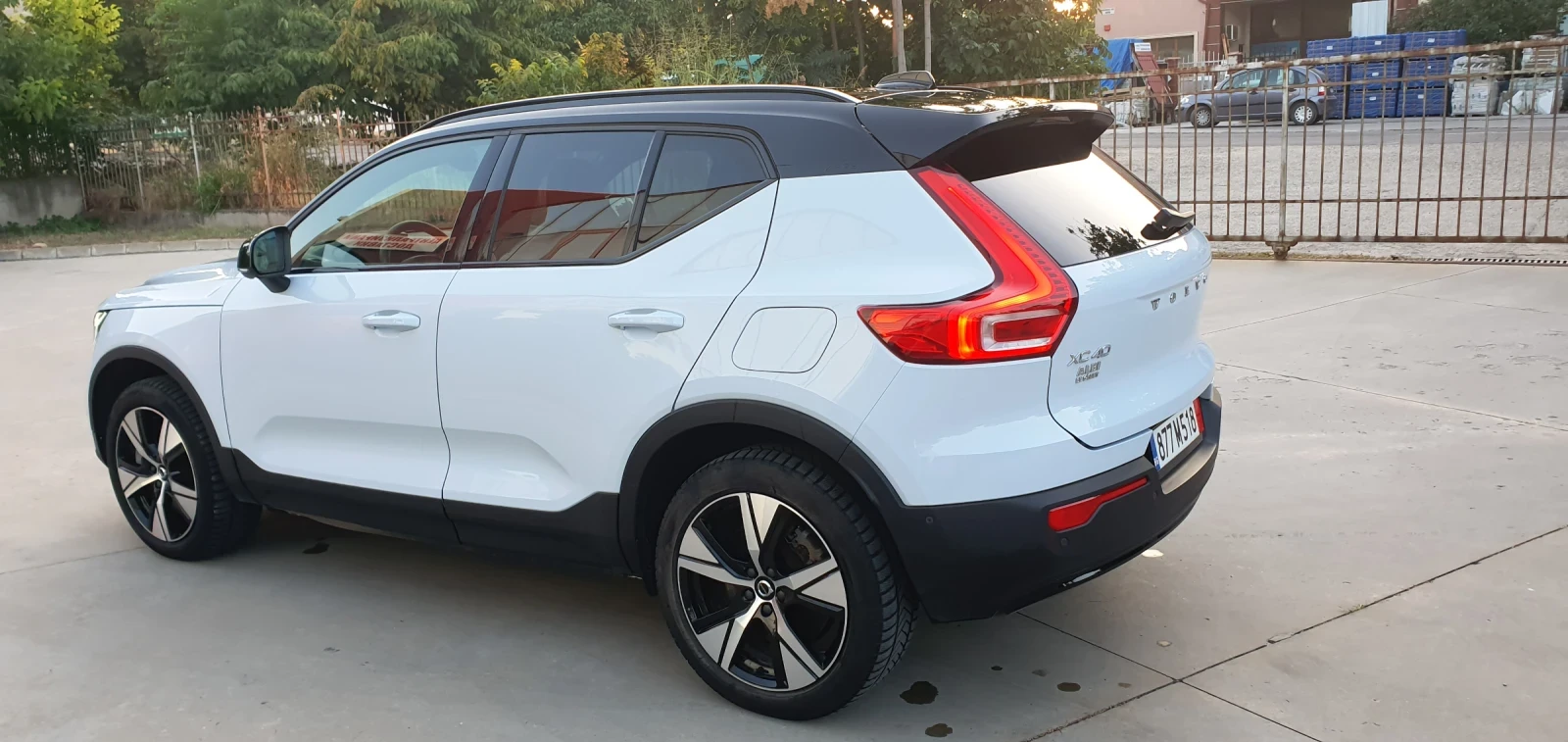 Volvo XC40 Twin Motor Ultimate FULL, снимка 3 - Автомобили и джипове - 55779420