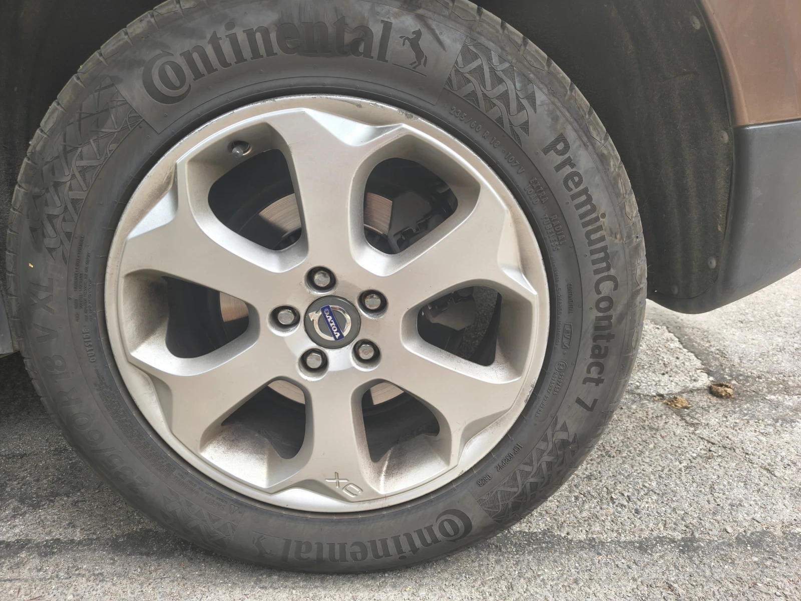 Volvo XC60 D5 AWD, снимка 8 - Автомобили и джипове - 56170838