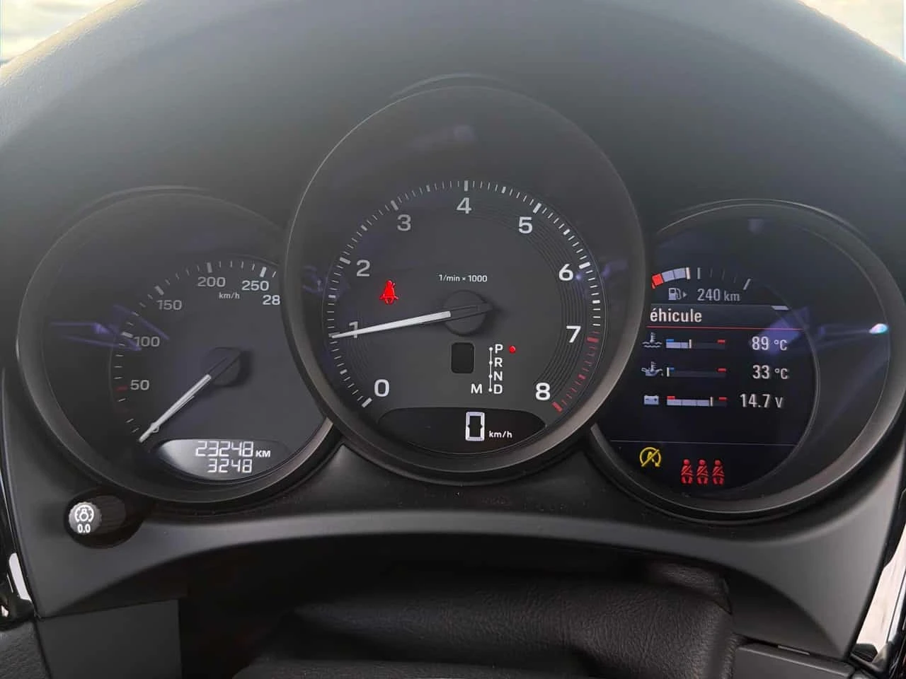 Porsche Macan * AWD * CARFAX * БЕЗ ПЪРВОНАЧАЛНА ВНОСКА, снимка 8 - Автомобили и джипове - 56320768