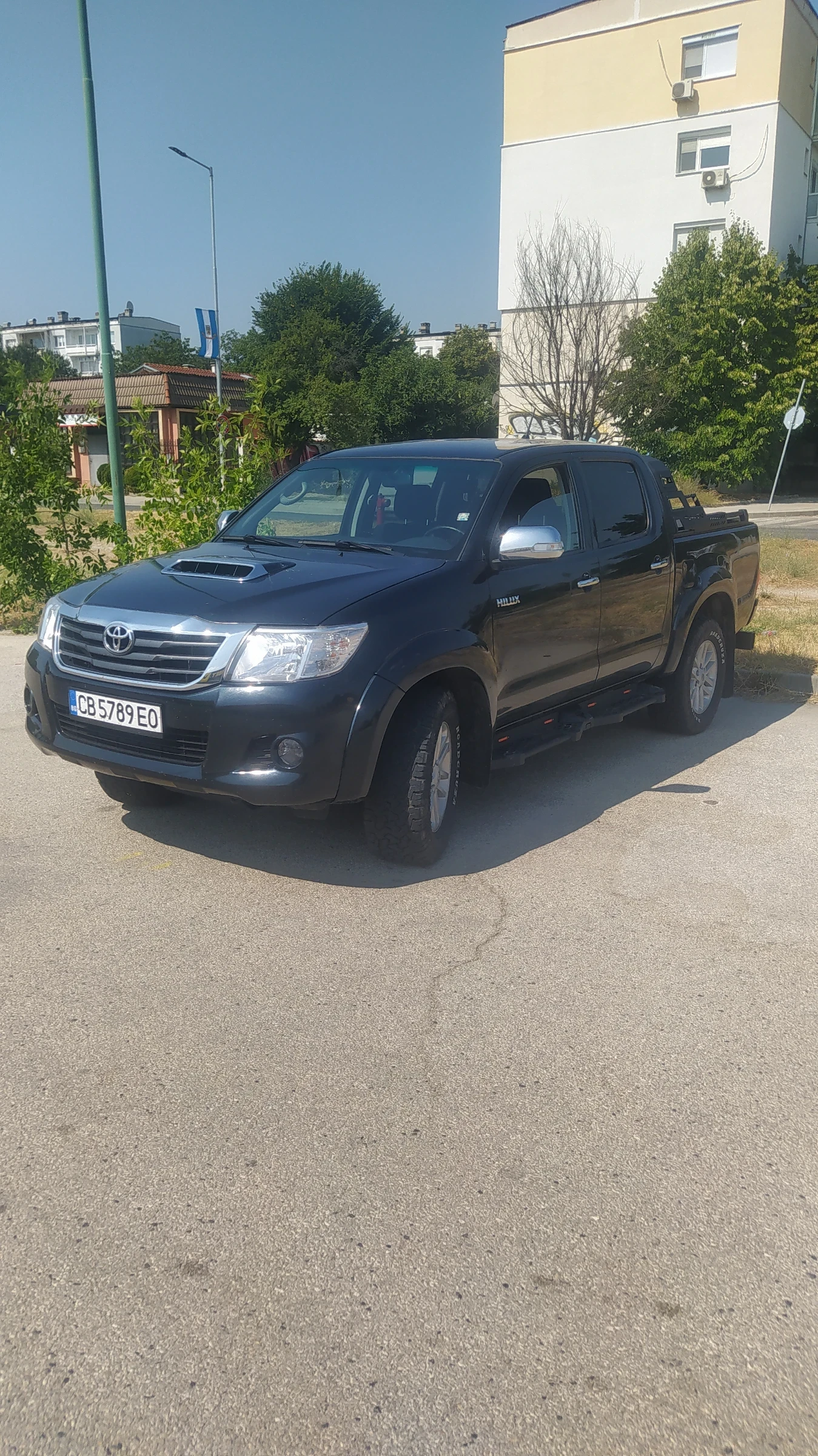 Toyota Hilux, снимка 2 - Автомобили и джипове - 56616879