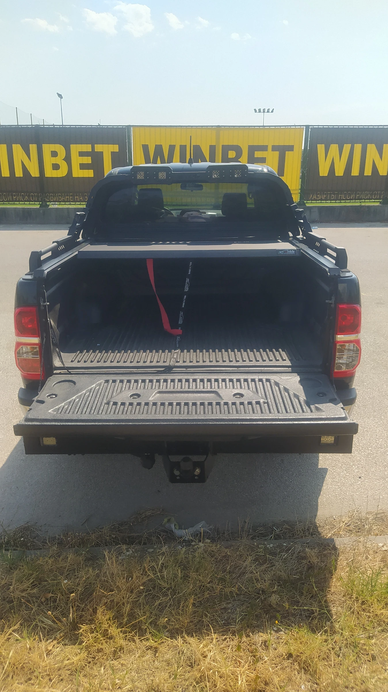 Toyota Hilux, снимка 8 - Автомобили и джипове - 56688981