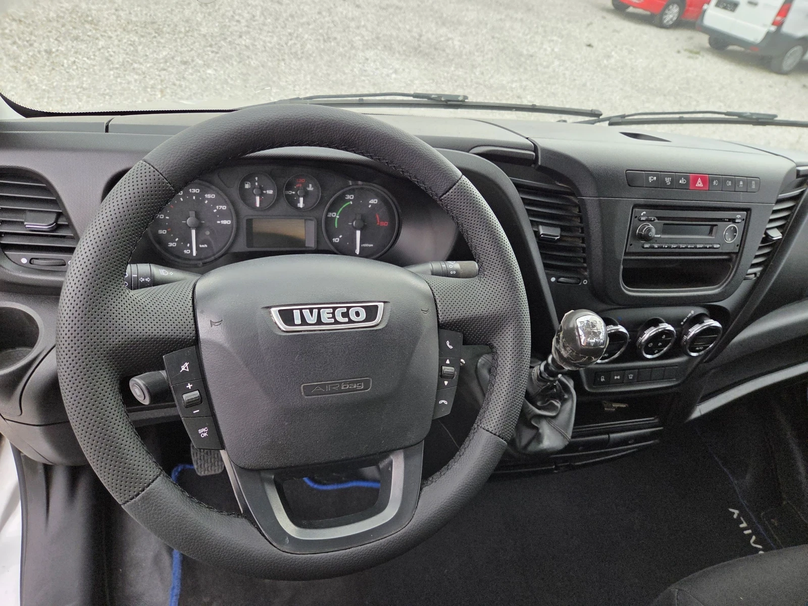 Iveco Daily 35c15, Климатик, До 3.5 тона, 4.90 метра - изображение 10