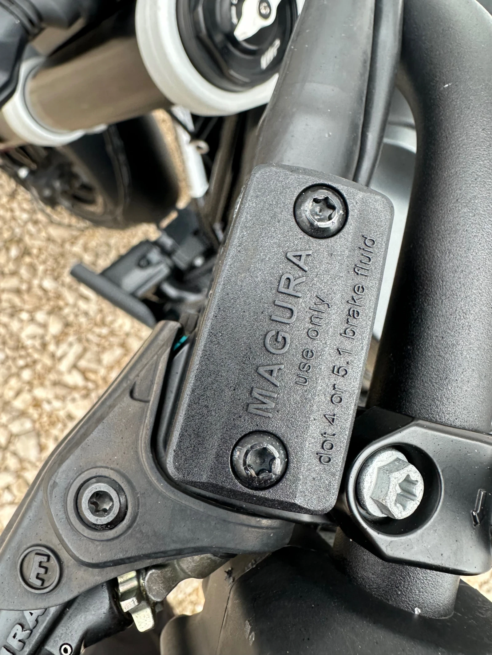 Husqvarna Svartpilen 701  - изображение 5